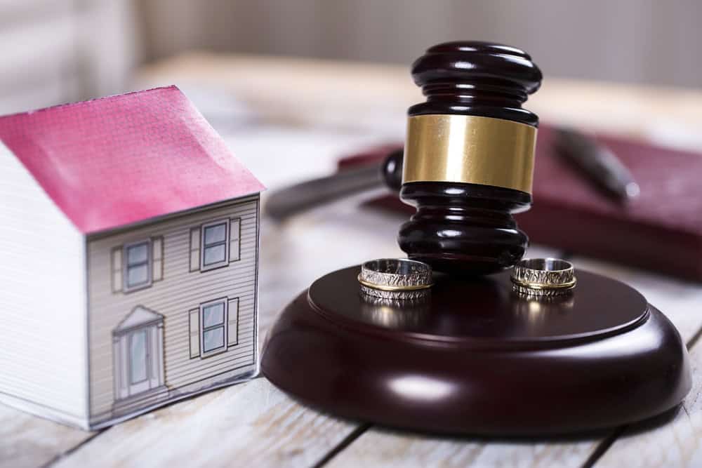 Legal Separation vs. Divorce